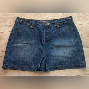 Size 18 Missy (fits a women’s 16) Faded Glory Jean Skort